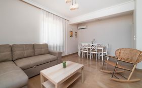 Spacious Nest 2Bd Apartment Next To Acropolis